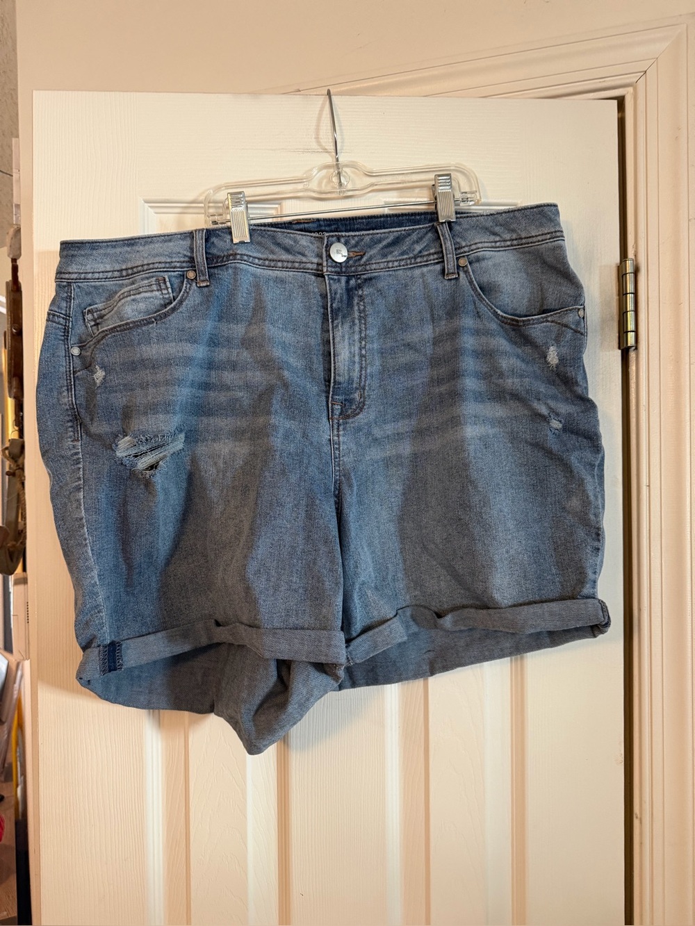 Denim Roll-Cuff Women’s Shorts - Blue